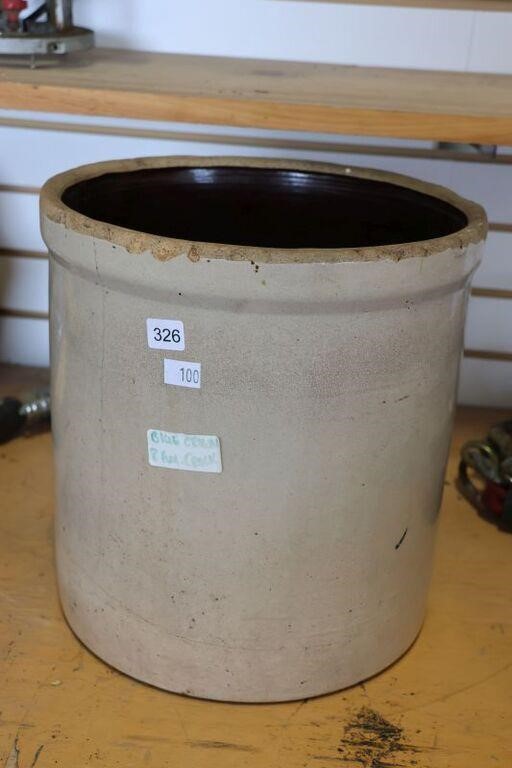 8 GALLON CROCK - CRACKED