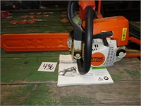 Stihl MS250C chain saw, Bar & chain oil-full