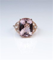 Sophisticated Morganite & Diamond Ring