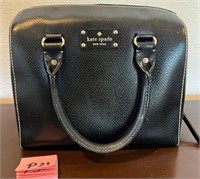 V - KATE SPADE PURSE (UNAUTHENTICATED) (P21)