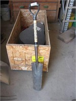 Tree Spade w/fiberglass handle