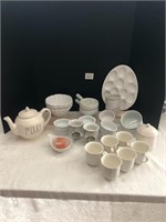 Egg Tray, Tea Pot, Villeroy & Boch Cups ++