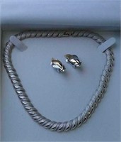 Two-Tone Necklace 14.5" & Vendome Clip Earrings