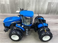 New Holland TJ530 4WD Duals, GPS, 1/16, Collector