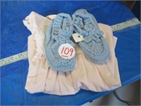 BABY DRESS, PR KNITTED SLIPPERS