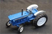 1/12th Ford 4000 Tractor