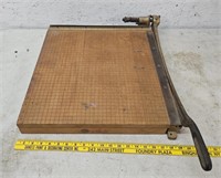 Ingento Paper cutter