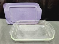 11x7 Pyrex Dish With Lid Blue