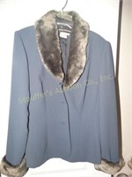 Donna Morgan Jacket w/faux fur, size 8