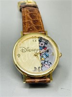 Disney Friends wrist watch in Mickey tin