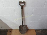 Shovel w/ D Style Handle, 37" Long