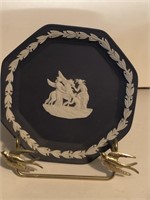 Wedgewood plate with Pegasus horse on a bird stand