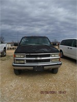 LOT 10- 1998 CHEVY SILVERADO FLAT BED