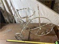 Metal tricycle flower pot holder