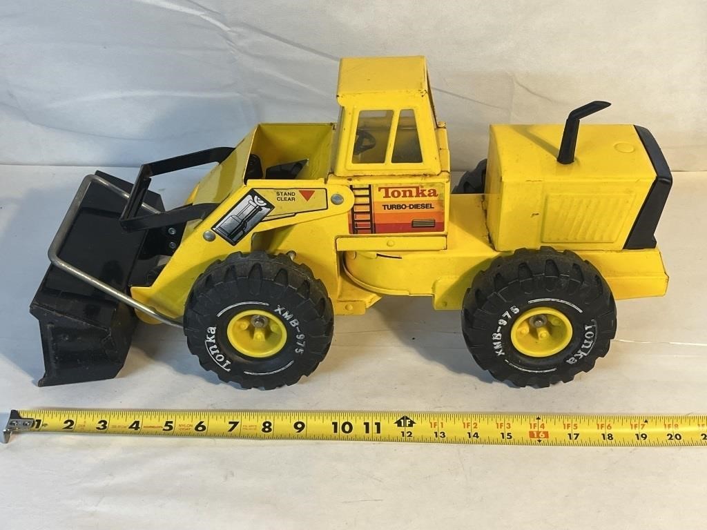 VINTAGE TONKA LOADER