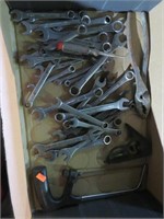 Quantity of Wrenches, Handsaw