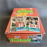 Trading Cards -Topps Football 1990 -Full Box -open