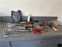 Mixed lot of screwdrivers, and Allen wrenches