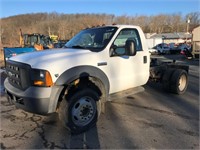 2005 Ford F450 Cab and Chassis