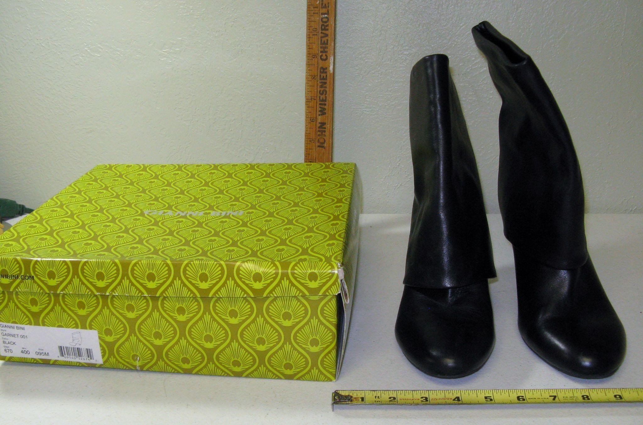 Ladies Gianni Bini Garnet Black Boots Size 9 1/2