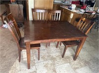 4' X 3' X 30 1/2" WOODEN DINING TABLE W/ 4 CHAIRS