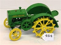 John Deere Spoke D by Lyle Dingman