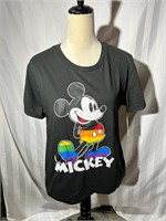 New Disney Pride lt ed t shirt medium