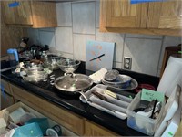 Contents on Kitchen Stove Pots and Pans Lot Pot