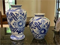 Pair blue flower pattern ceramic urn-style vases