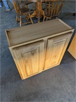 30x30 Inch Blonde Kitchen Cabinet