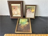 Vintage mother & child prints. Frames.