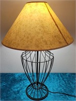 V - TABLE LAMP W/ SHADE (K78)