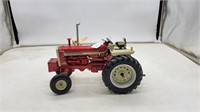 International 1206 Tractor 1/16 Precision