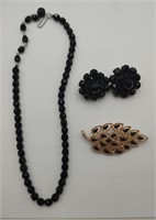 Vintage Black & Gold Jewelry Pieces