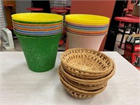 plastic waste cans & baskets