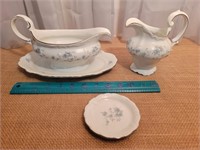 Johann Haviland Blue Garland Gravy Boat & Creamer