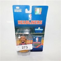 HEADLINERS BASKETBALL FIGURE