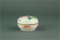 Chinese Famille Rose Porcelain Cosmetic Box Tongzh