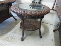 RESIN WICKER 24" GLASS TOP END TABLE