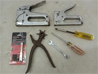 2 Arrow staple guns, assorted tools