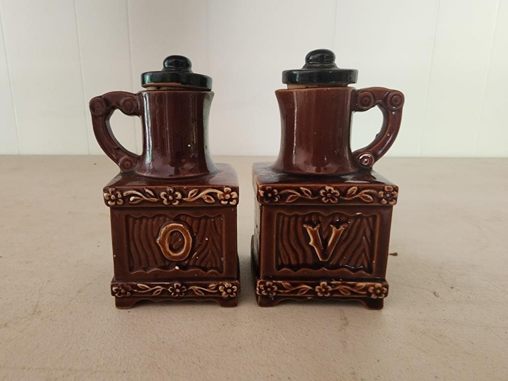 Brown Ceramic 5" oil and vinegar