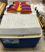 Rubbermaid 56qt and Igloo coolers and youth size