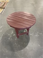 ROUND WOOD TABLE