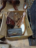 Mixed lot of smaller Wooden Pieces including