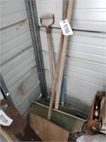 LOT OLDER SNOW SHOVELS