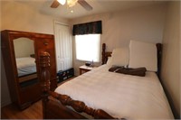 4 pc Full Size Bedroom Suite