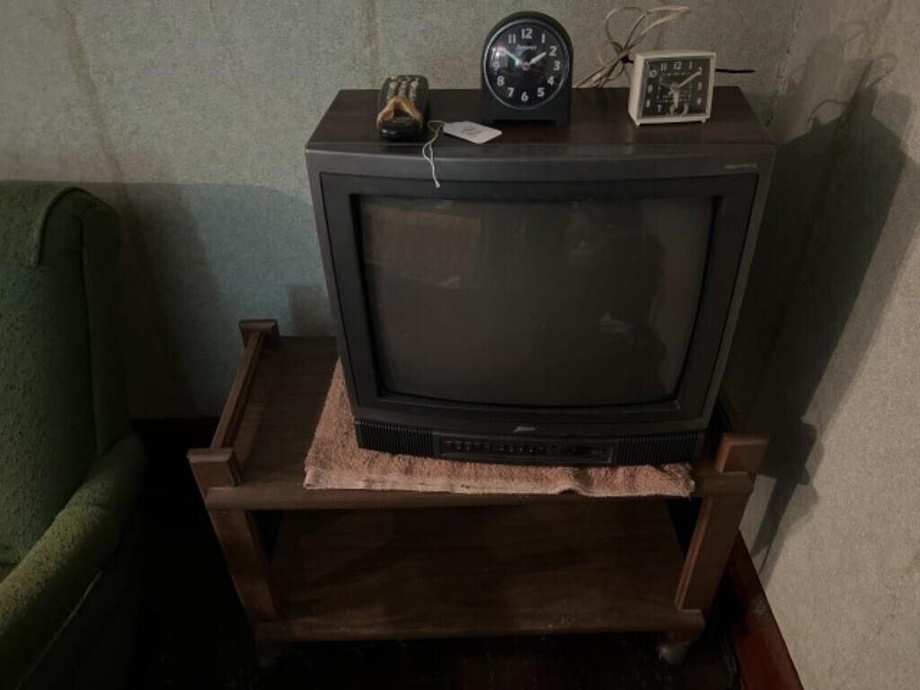 Zenith TV, Stand & Contents