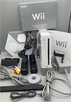 Nintendo Wii System, Controllers, Sensor,Fit +++