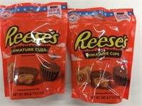 2 385g Bags Reese's Miniature Cups