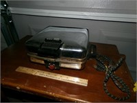 Vintage Manning Bowman Electric Grill